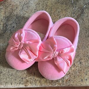 wonder nation Pink Bow Slip-On Slippers for Kids